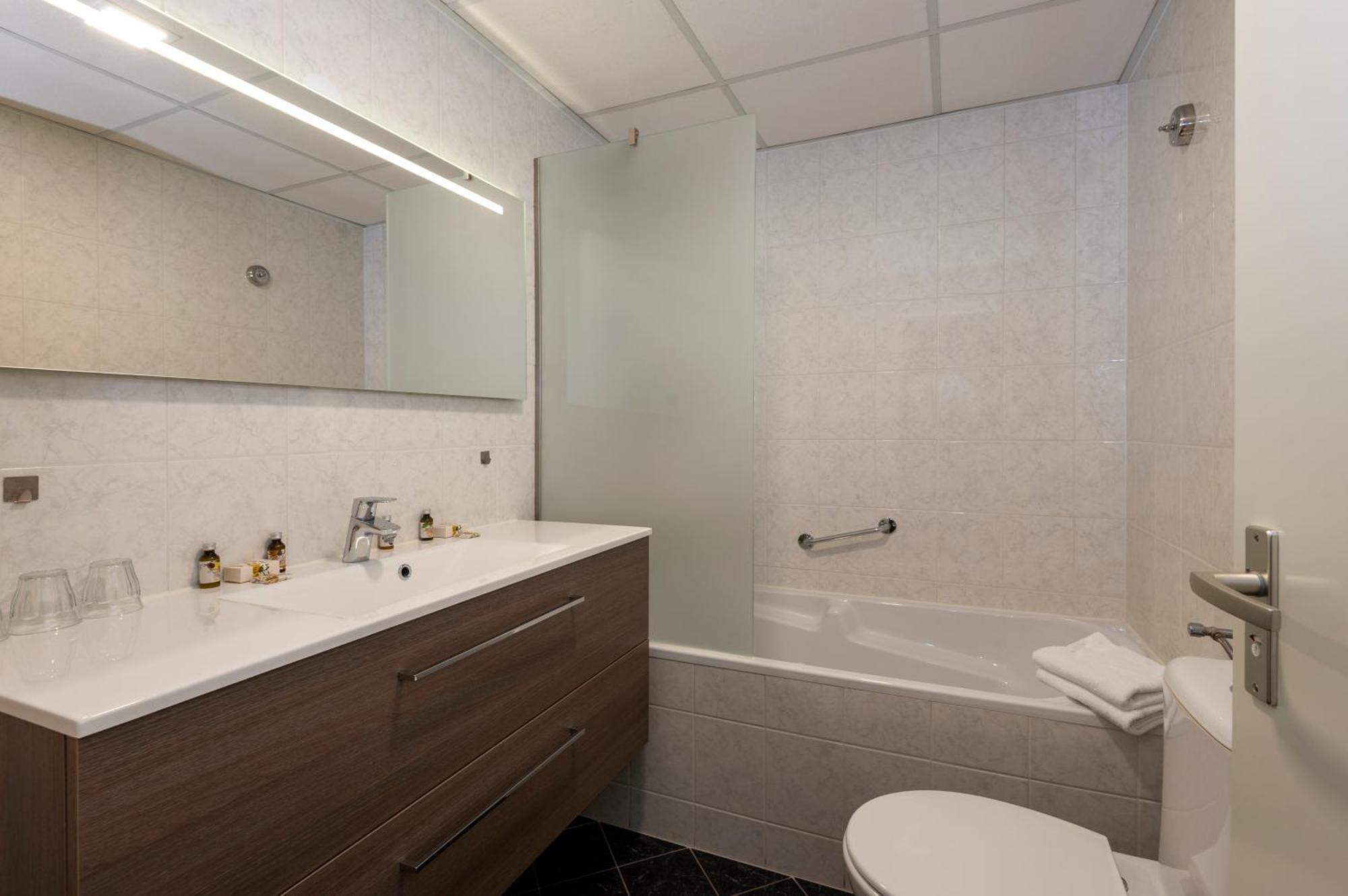 Hampshire Hotel Petit Nord Горн Екстер'єр фото